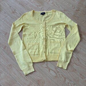 Bluenotes Yellow Cropped Cardigan buttons pockets size medium knit